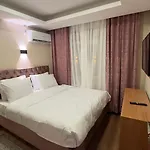 Golden Tulip Suite Apart