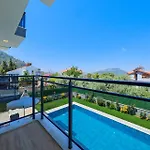 Villa Lotus/ Oeluedeniz Isitmali Kapali Havuzlu