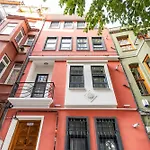 Red Suites Balat - Orange And Blue