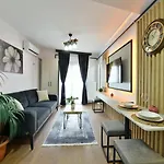 Sea Moon Hotel