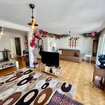 Central Izmir Delight: Cozy Alsancak Apartment