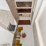 Escardin Hotel