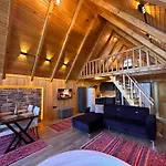 Aurora Suit Bungalov