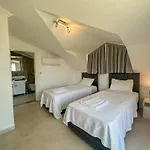 Villa Alya, Spacious 4 Bed Villa With Private Pool