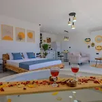 Balayi Villasi, Havuzlu Jakuzili