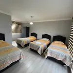 Villa De North