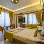 Reis Royal Hotel