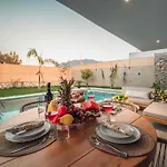 Viohouses 4- Luxury Private Korunakli Oezel Havuzlu