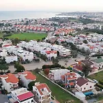 Havuz garaj deniz barbekü, 4 oda 3 banyo klimalı villa , Bahçesinde organik meyve sebze sizi bekliyoruz