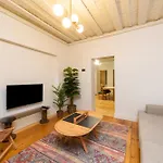 Maison Chic : Newly Renovated 3Br In City Center