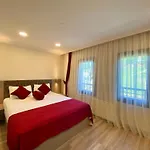 Caykent Suites Deluxe Hotel