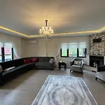 Fuays Villa Premium