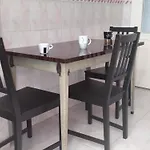 Feeling At Home In Istanbul Center 5 Minutes Walk To The Atakoey Metro Station & Metrobus