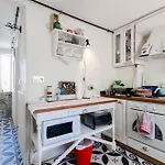 Oeduellue Tarihi Rum Evi Terasli