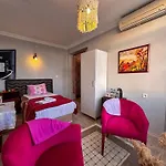 Cunda Nesos Pansiyon