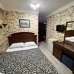 Hotel Red Rose