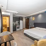 Comfort Suites Hotel