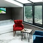 Melissa Suite
