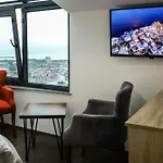 Melissa Suite