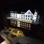 Mell Hotel
