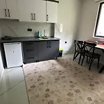 Goektuerk Apart