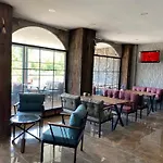 Bossport Hotel