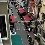 Konak Suite In The Bar Street