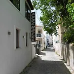 Ados Hotel