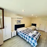 Giritli Rum Meyhanesi & Butik Otel