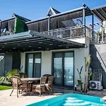 Villa Venues; Oezel Havuzu Villa