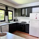 Daphne Home