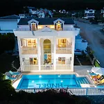 Villa Angel - Private Pool And Nature View In Oeluedeniz