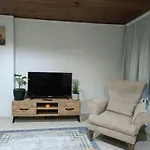 Gunes Hause