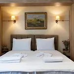 Level Suites