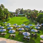 Hotel Club-E
