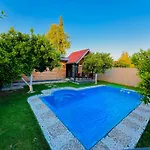 Aden Bungalov