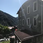 Delux Apart Otel