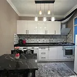 Yeni , Merkezi , Galata'Da #3