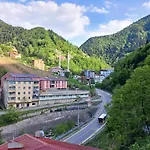 Albayrak Apart1