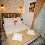 Paribo Alacati Hotel