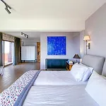 Simurg Inn