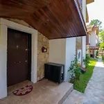 Villa Ela Goecek'Te Oezel Havuzlu Luex Villa