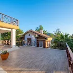 Villa Dilara Goecek'Te Luex Villa