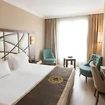 Moda Mour Hotel