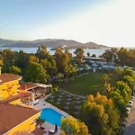 Hotel Club-E