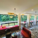 Elegant Residence