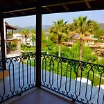 Villa With A Private Pool And Mountain View In A Quiet Area Next To Fores