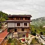 Bakoglu Suite Konak