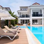 Oludeniz, Fethiye Luxurious And Peaceful Villa With Children Pool