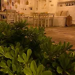 Fullmoon Room'S Hotel